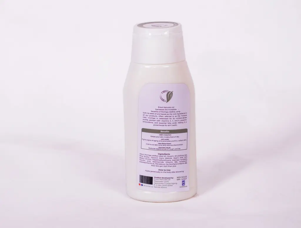 2. Ultra Hydrating lotion 250ml with white background.webp
